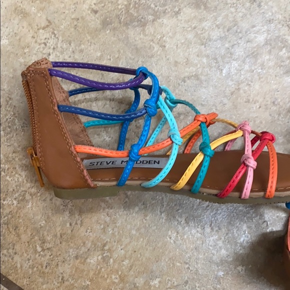 Steve Madden girls sandals rainbow multi colored - Picture 2 of 3